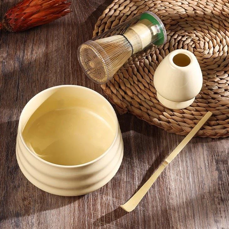 ESTICK Chasen Ceramic Bowl